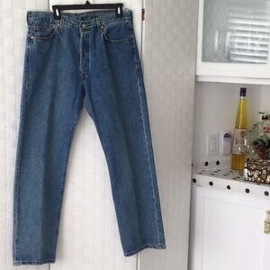 Mens Levi Jeans size 36 X 32 button down fly. Color blue preshrunk New #620